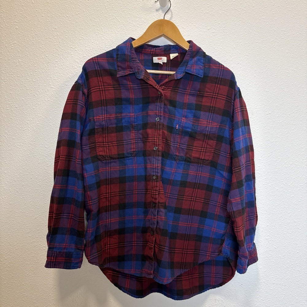 Levi's Women's Long Sleeve Button Up Shirt Long Sleeve Plaid, Red & Blue, Large‎